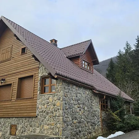 Semesterbostad House 